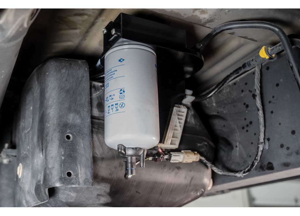 F250/F350 POWER STROKE UNDER BED FUEL FILTER ASSEMBLY