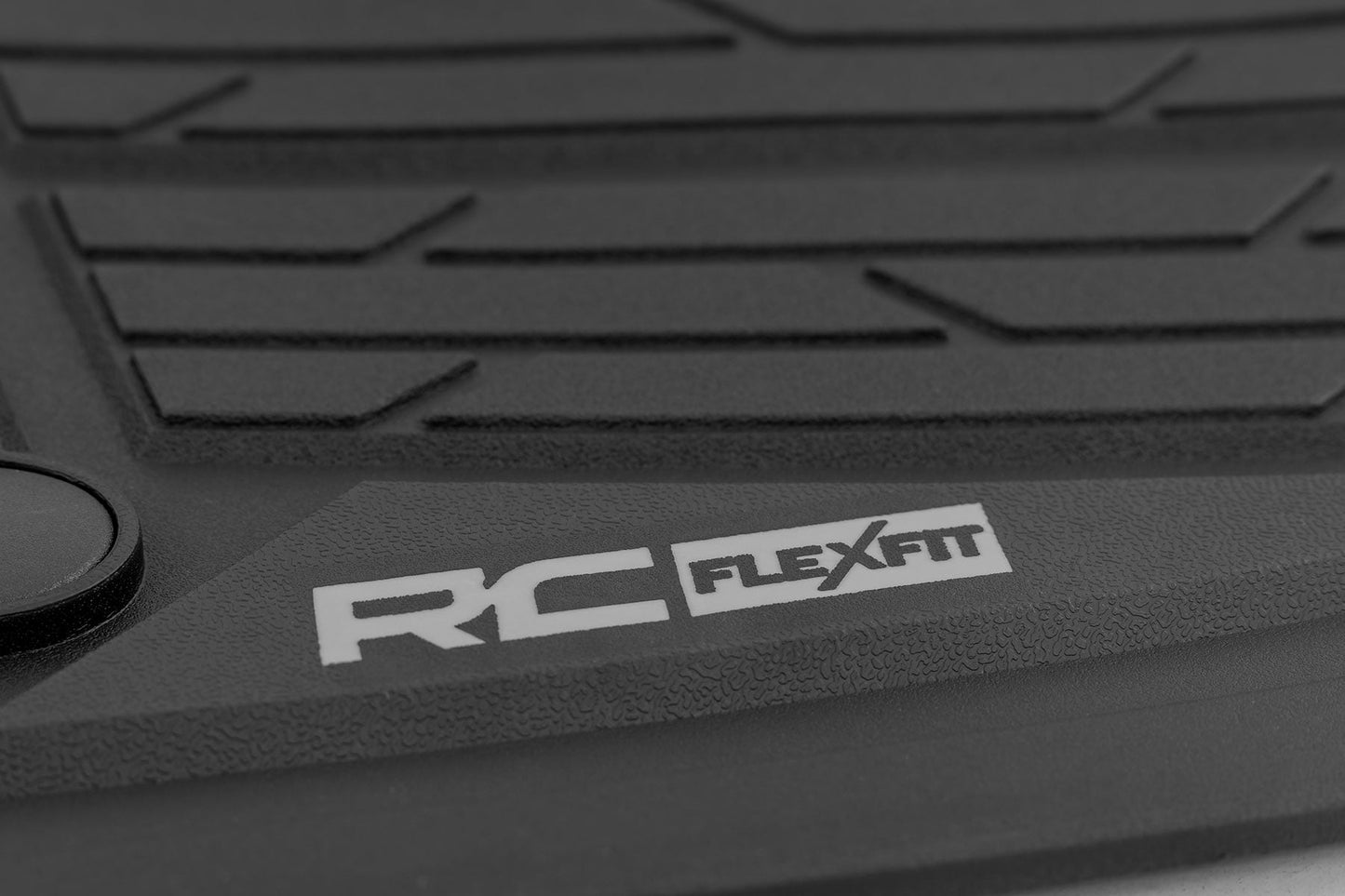Flex-Fit Floor Mats Chevy/GMC 1500/2500HD/3500HD (19-26 & Refresh)